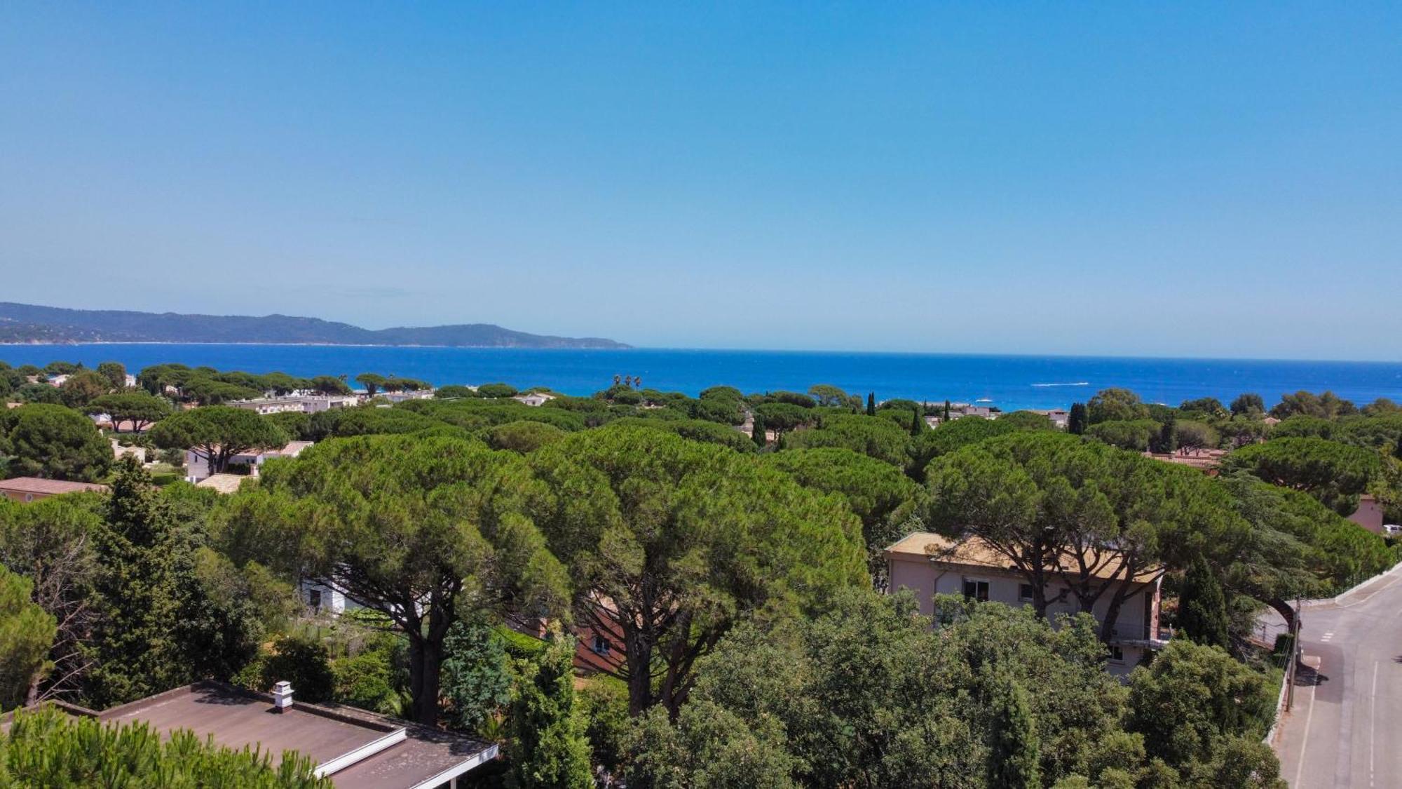 Appartement 1Ch Avec Terrasse Et Jardinet A 400M De La Plage Cavalaire-sur-Mer Exterior photo